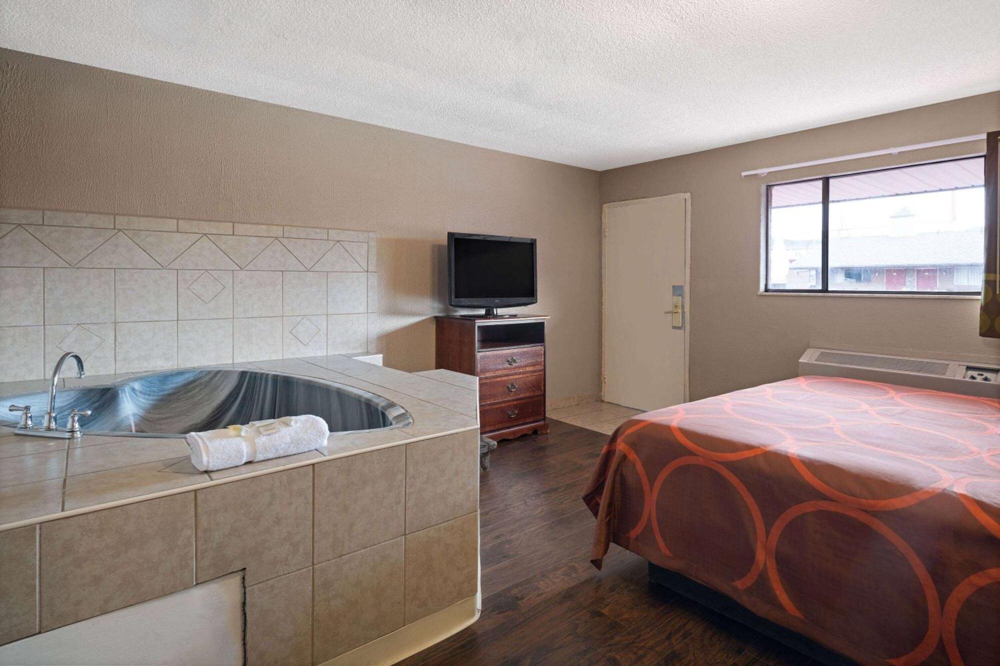 Super 8 By Wyndham Youngstown Girard מראה חיצוני תמונה
